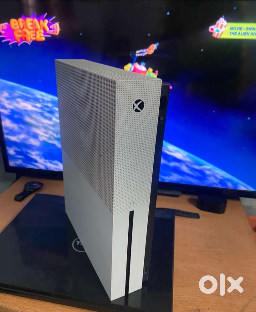 Xbox one s ( only console)
