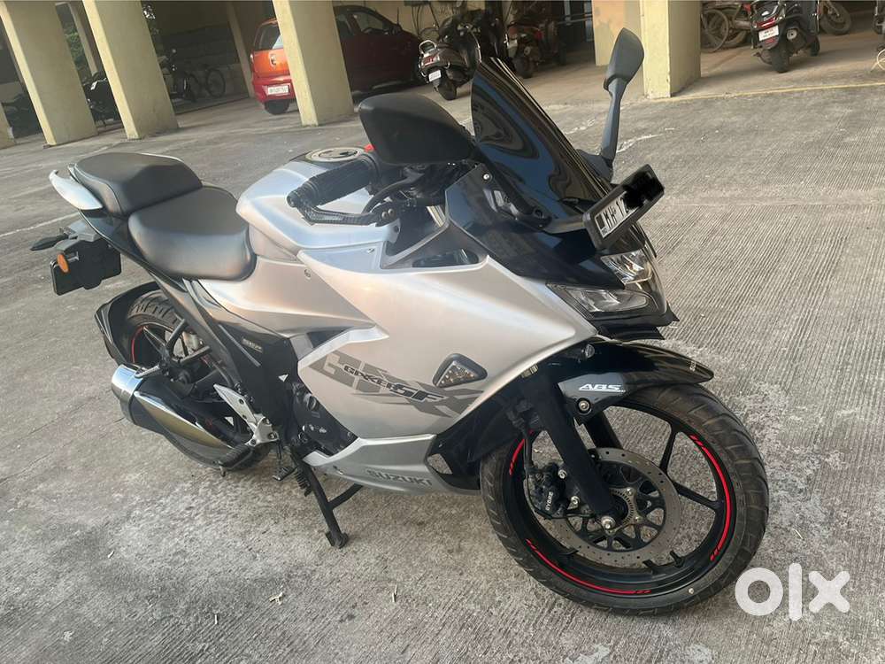 Excellent condition bike for sale ,Suzuki Gixxer SF FI, negotiable