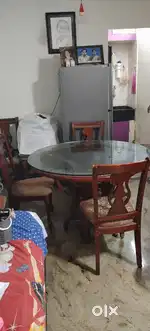 Dining table 5 seated