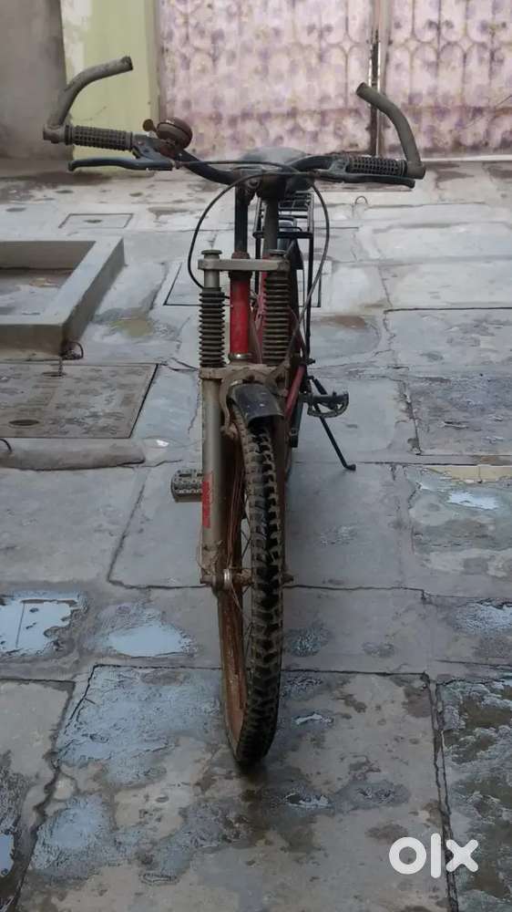 Hero cycle everything needs repair