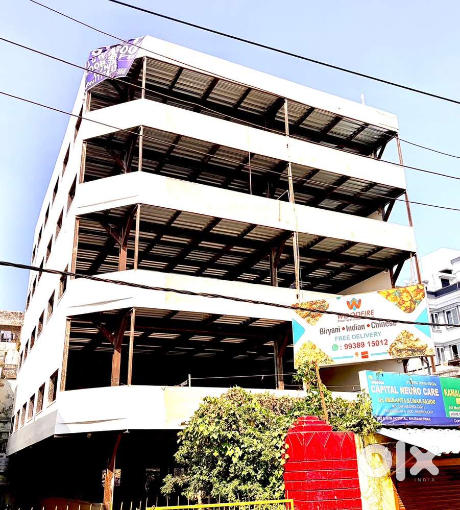 2250 Square Feet Commercial Space to let at Lewis Road.