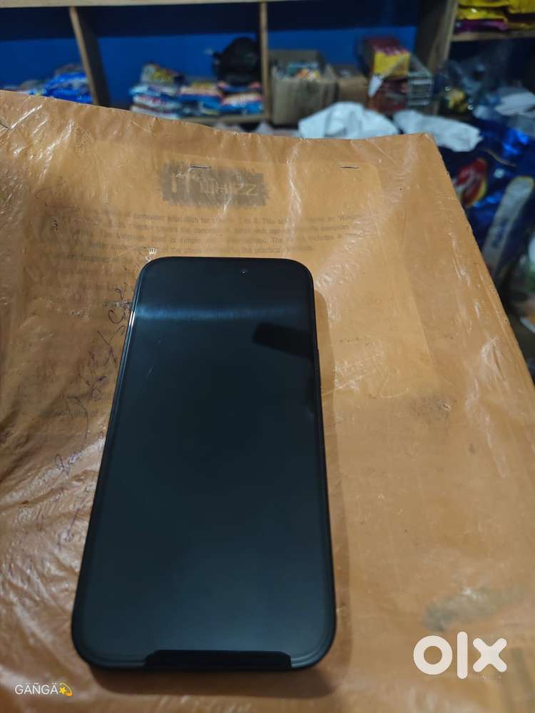 Iphone 15 (128gb) black 6 months old