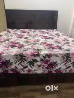 King size bed