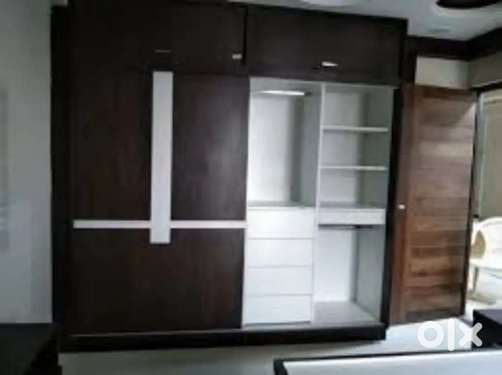 फलेट ओफिस बंगलो में वुडन फर्नीचर ऐंड ओल वकॅ समाधान