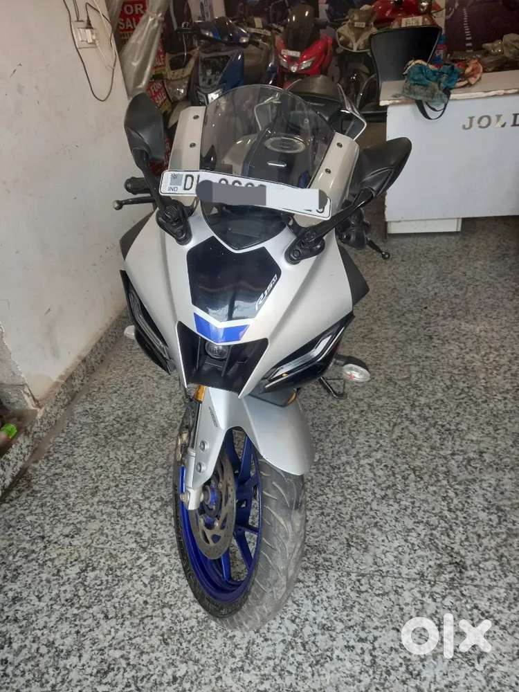 YAMAHA R15 M