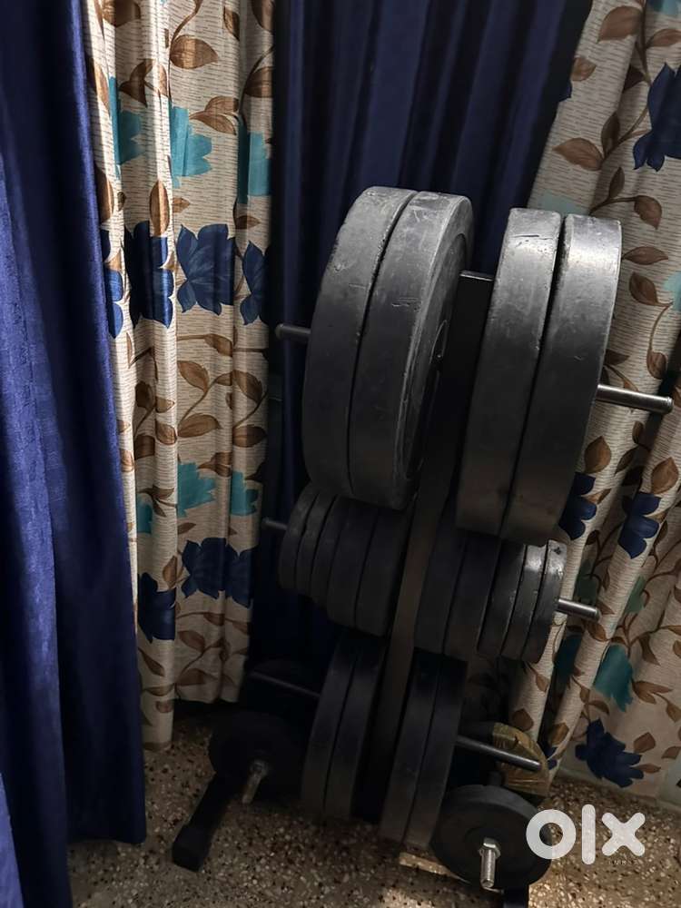 150 kgs Gym Weights+ 2 dumbells+New Rack+2 Barbell For Sale