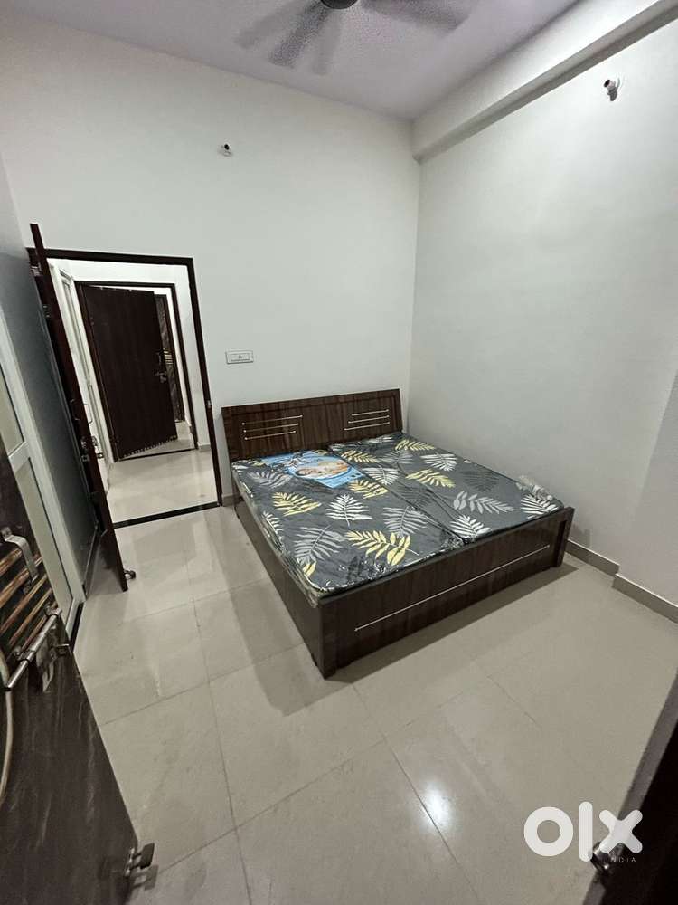 1bhk For Bachelors