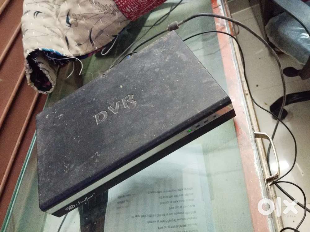 Sequirity Camera with display and wire