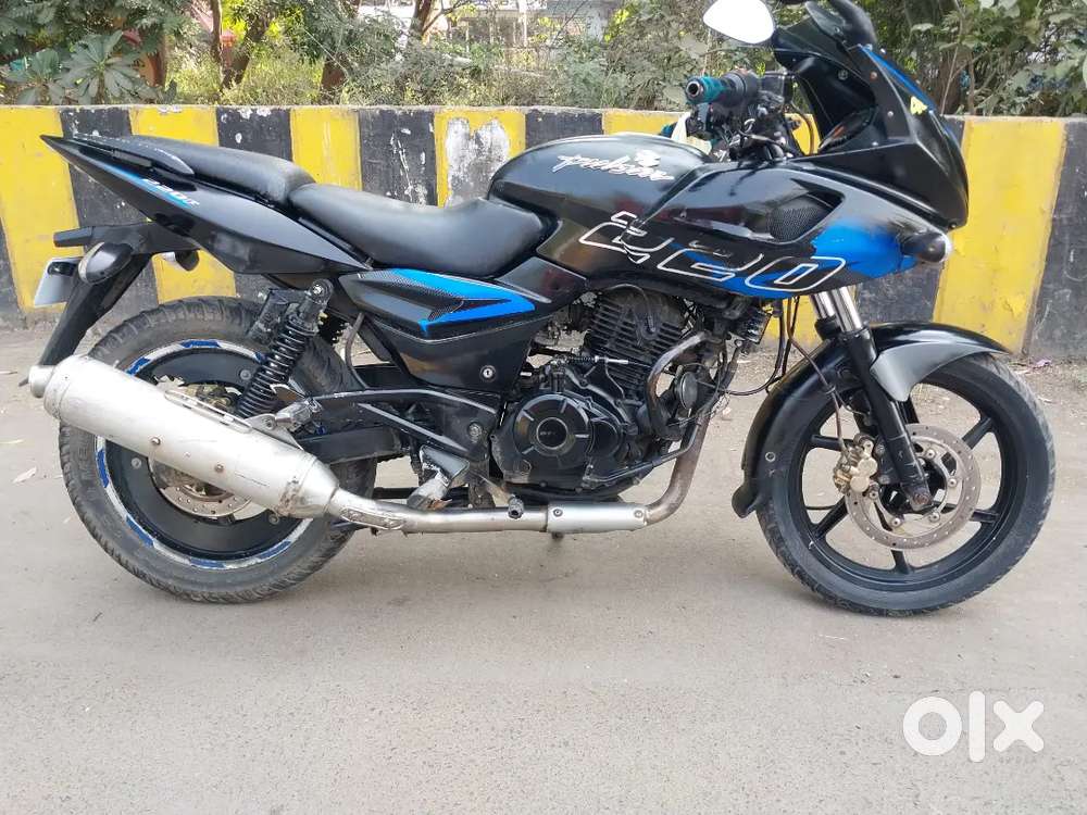 Pulsar 220 good condition
