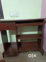 Computer table