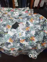 All branded clothes minimum 50 pcs