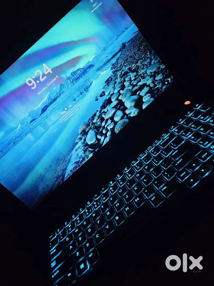 Alienware m17 r2