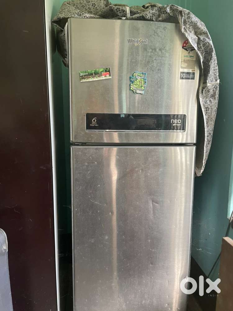 Whirlpool double door fridge