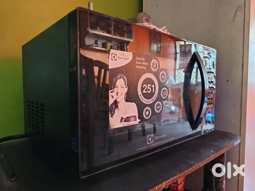 ELECTROLUX MICRO OVEN