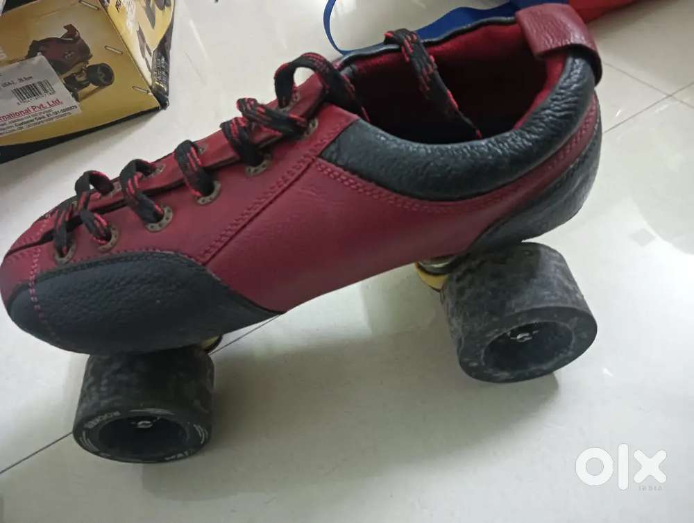 Viva professional shoes skates size 6