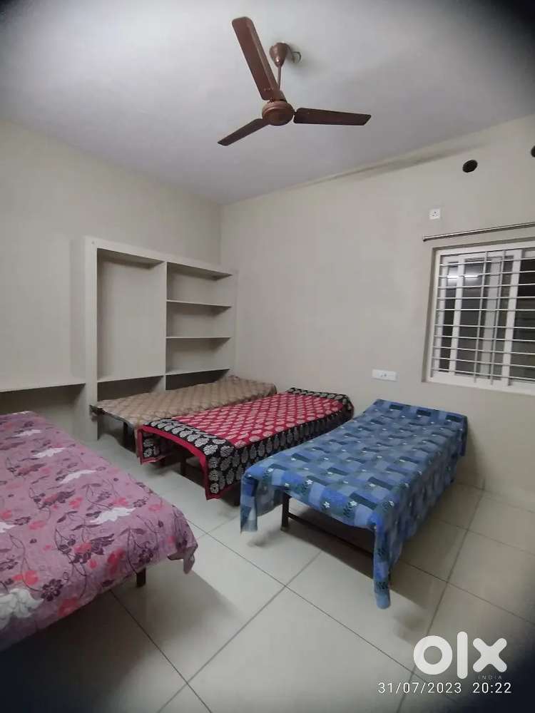 Anu ladies and boys hostels homely food