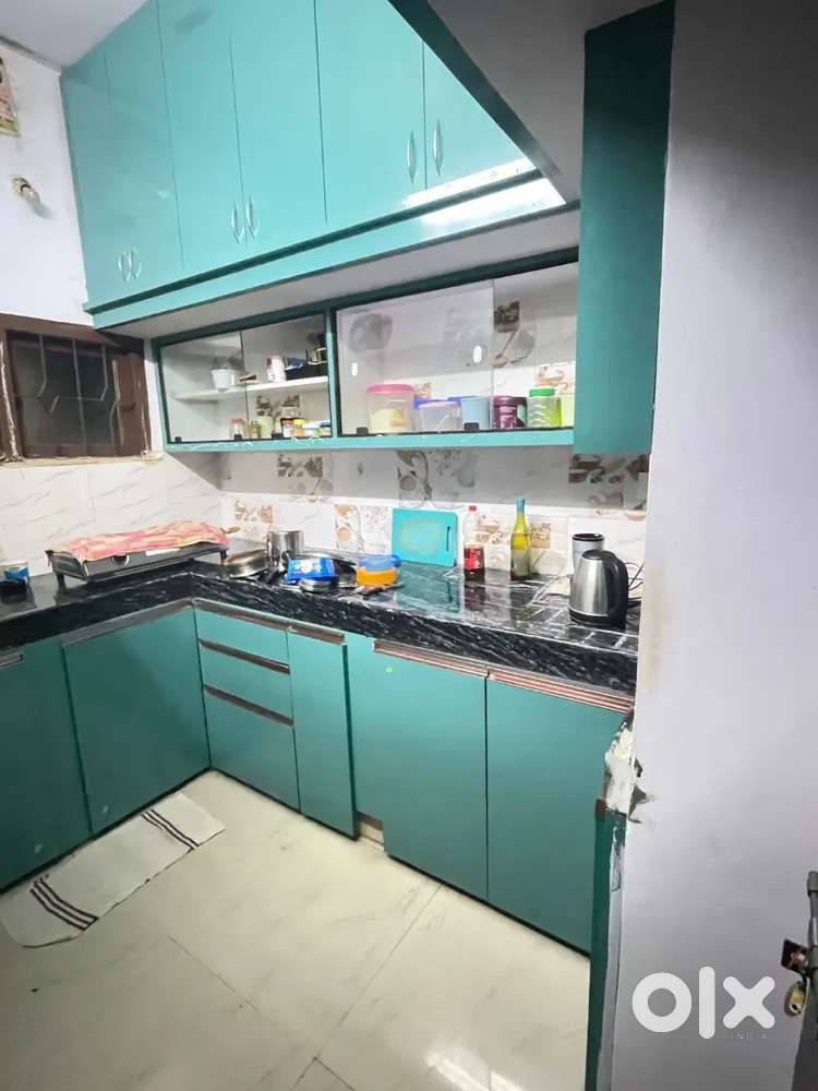 North Indian preferably vegetarian female flatmate required