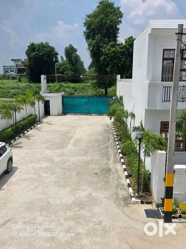 कम से कम दाम में बना हुआ मकान सीतापुर रोड पर अस्ती रोड बीकेटी