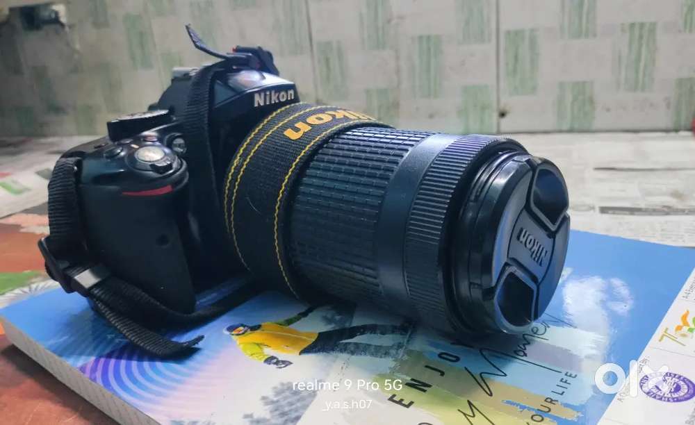 Urgent Sell Nikon D5200 camera in Good Condition Sell Nikon DSLRcamera