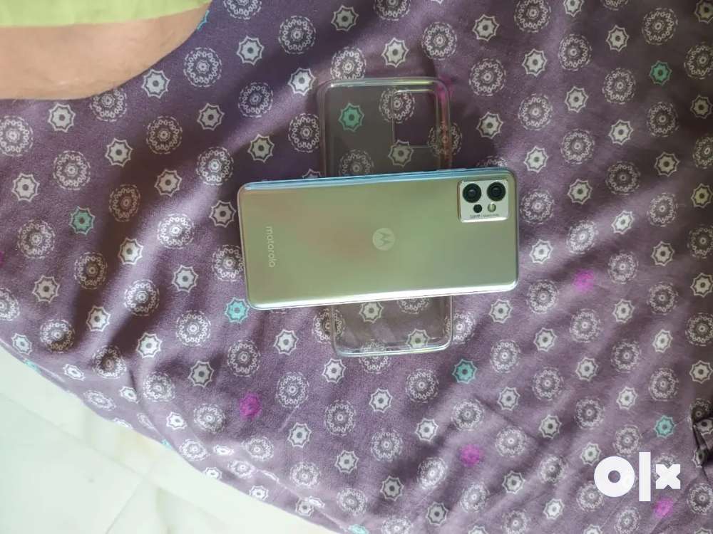 New condition 1 month old motorola G 32 ( 8GB RAM and 128 Internal )