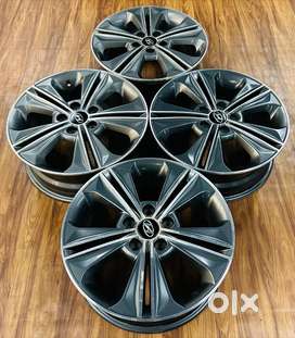 17 inch creta diamond cut alloys Set of in mint condition
