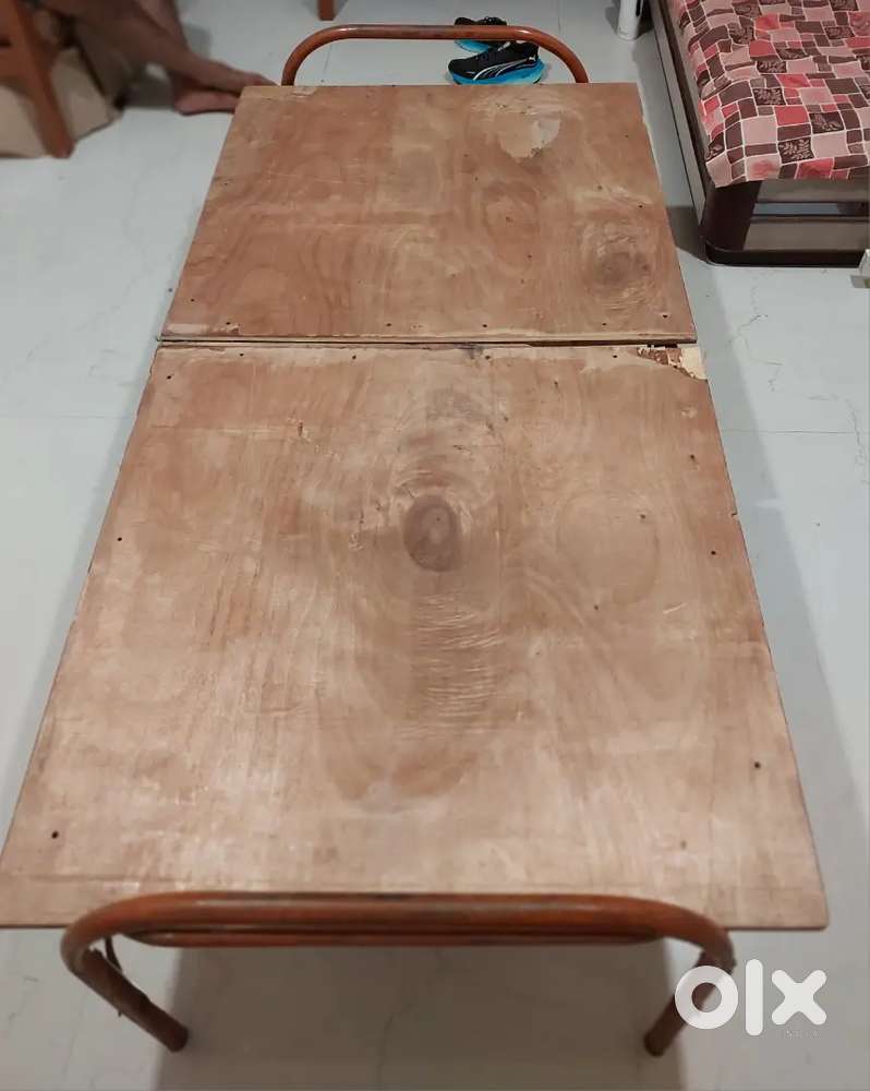 Foldable bed