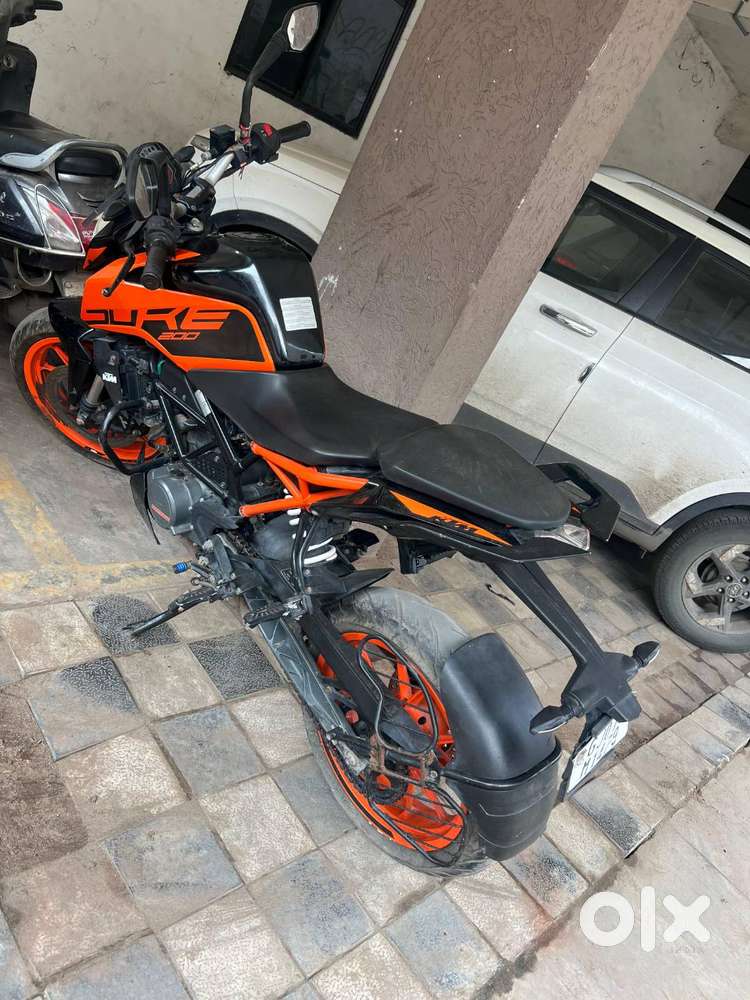 DUKE 200 (2021 MODEL)