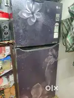 2 fridge and 2 microvave, working condition