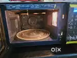 Samsung 28L Convection Microwave in fully working condition.