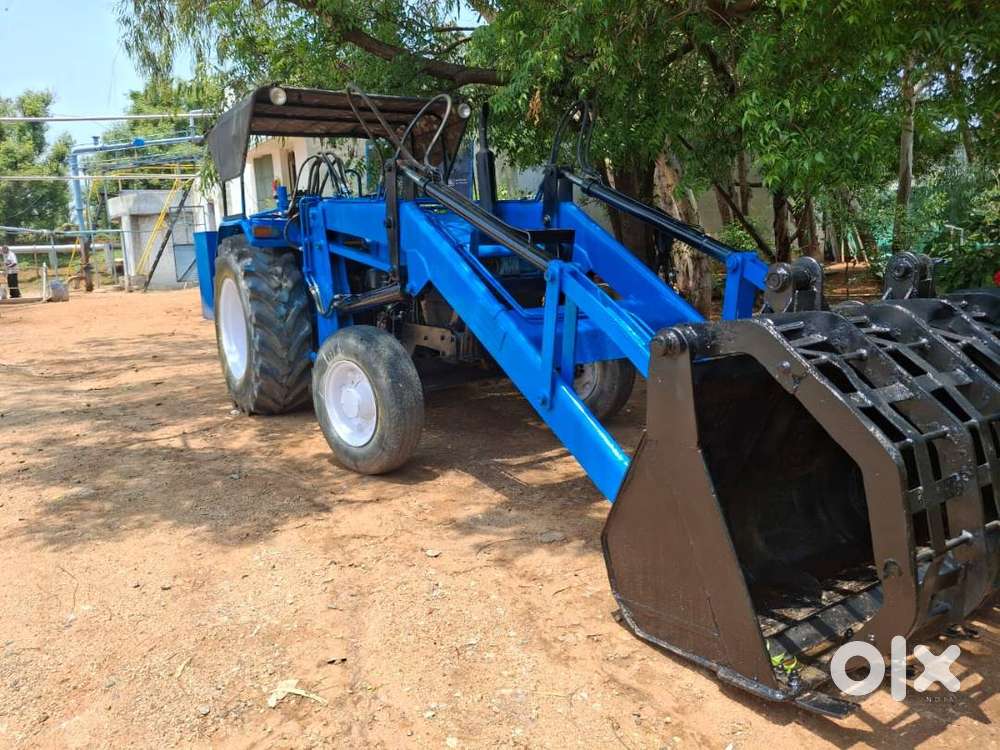 TRACTOR BULL