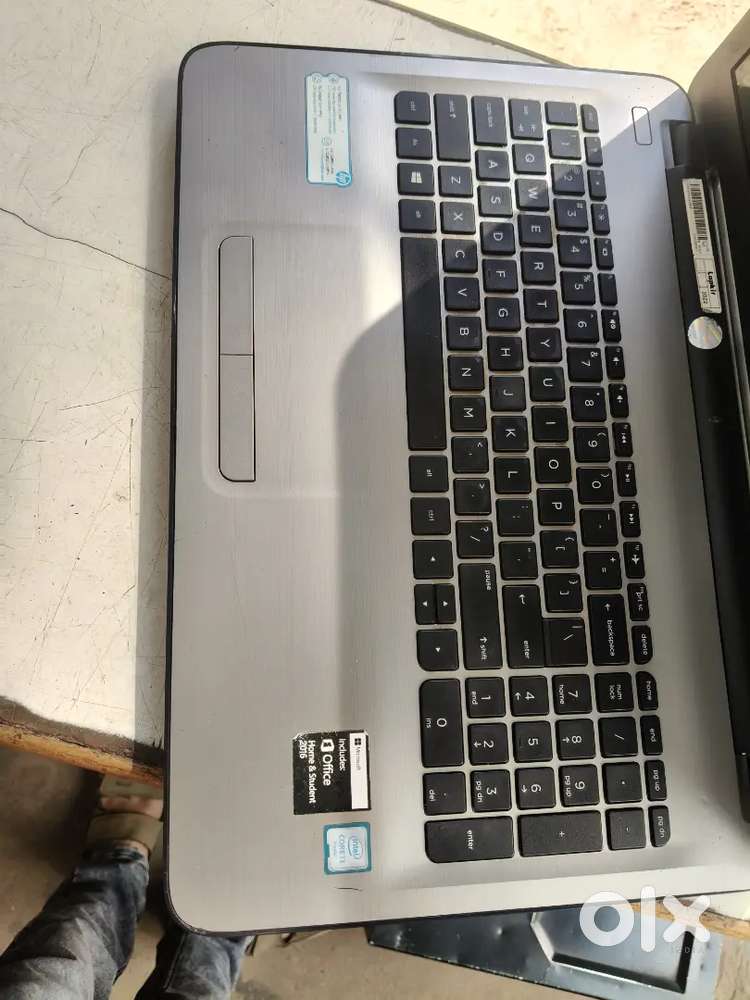HP LOPTOP Cor i 3 6 genration 256 ssd 8gb ram
