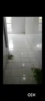 Hi sell my flat with tracce meter nahi h light bahar se le rakhi h