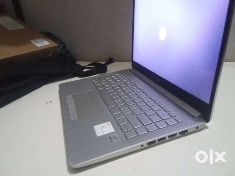 HP Laptop 14s-cf3006TU