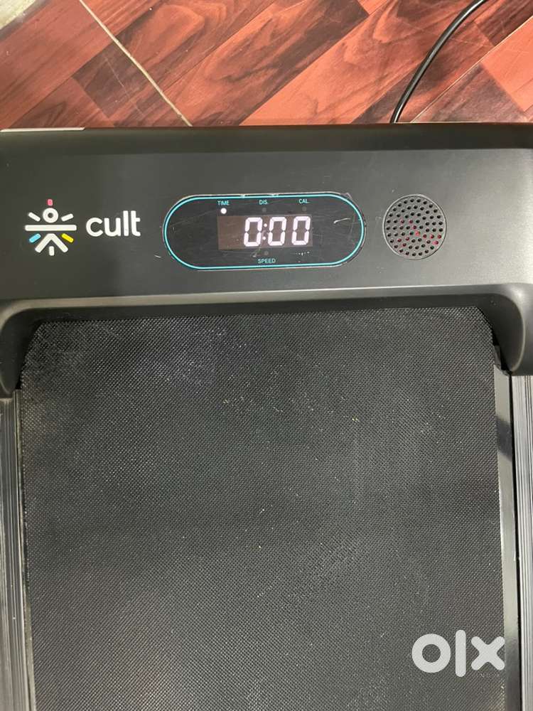 Smartrun Walk Pad/ Cult Treadmill