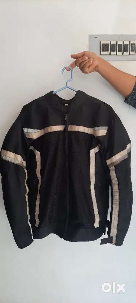 Black colour JACKET  MOTO WEAR  with PAD and water proof