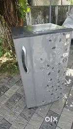 Used fridge good condition washing machine