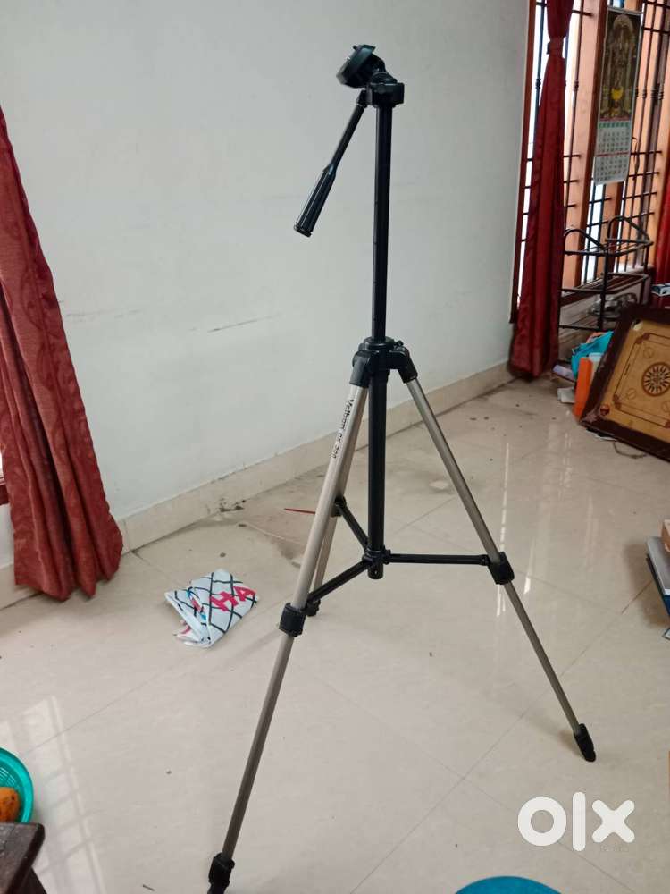 Camera stand