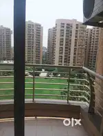 Semi furnished facing Park