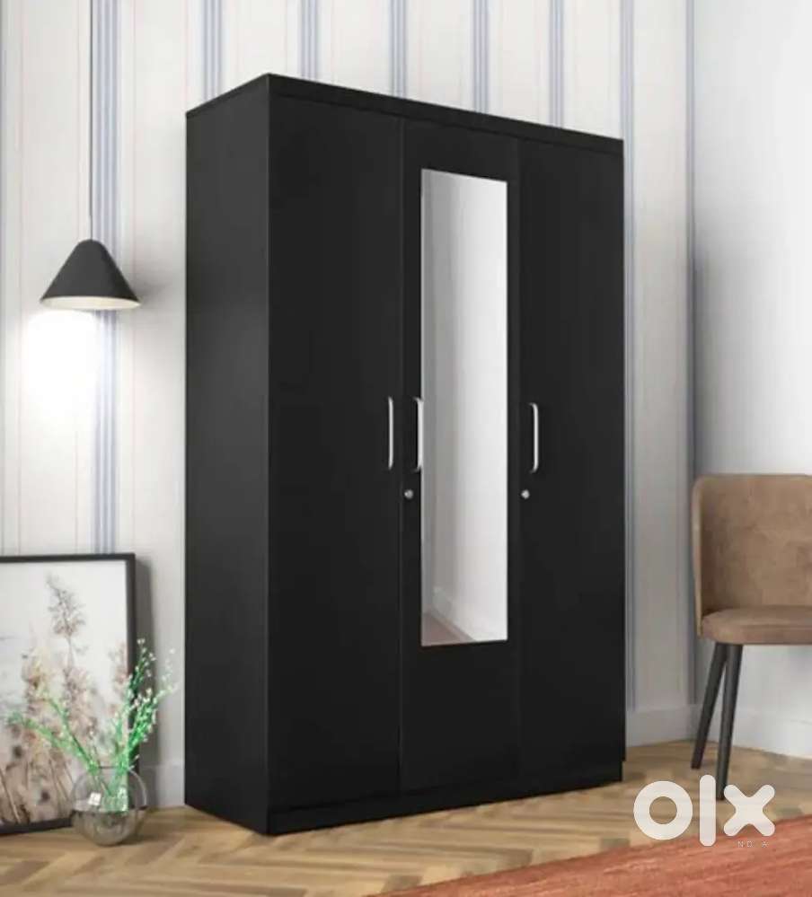 Brand New 3 Door wardrobe / Almirah / Cupboard