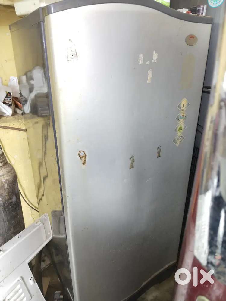 Godrej 200ltrs