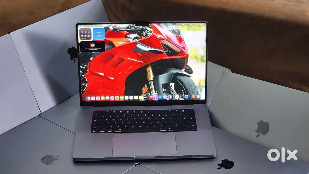 M1 Apple Macbook Pro 32GB Ram 512GB Apple SSD 16Inch Retina Display