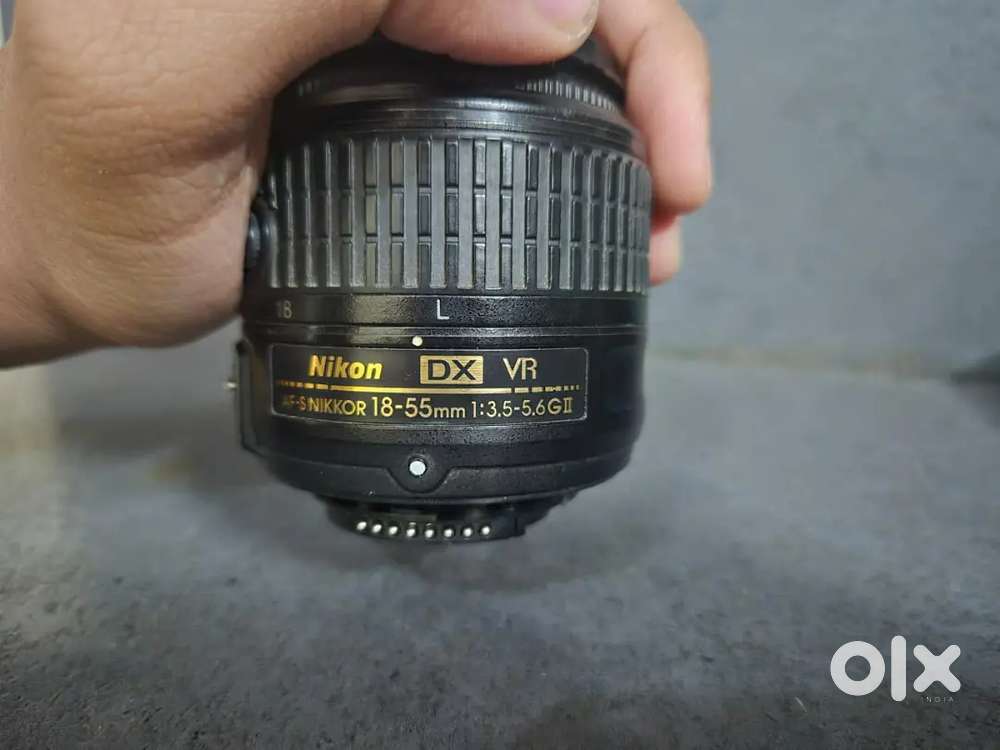 Nikon AF-S DX VR 18-55mm Lens (Perfect Condition)