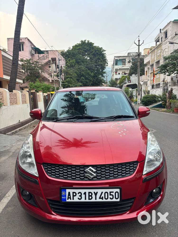Maruti Suzuki Swift VXI Optional, 2012, Petrol