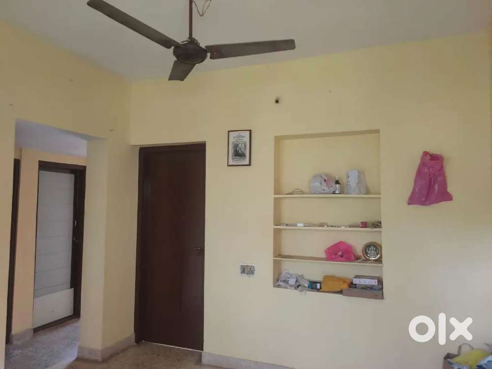 2BHK For Rent. Vegetarians only