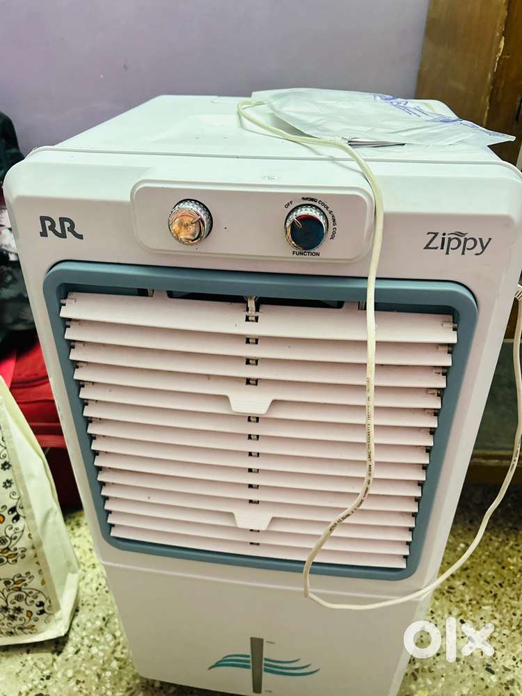 Cooler is in good condition. Come with ice chamber for better cooling