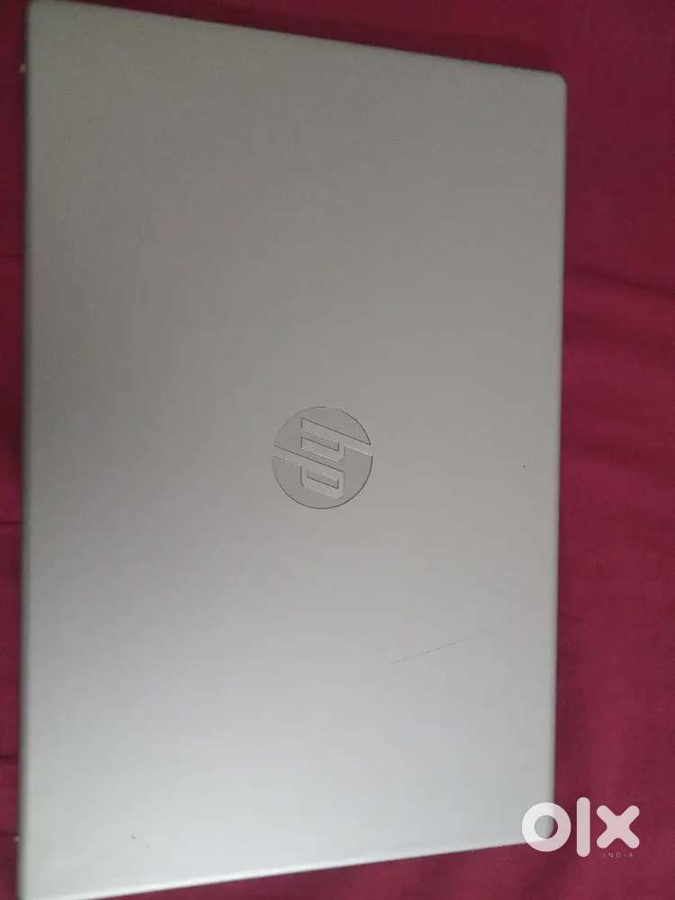 Hp laptop ,AMD RYZEN 5,AMD RADEON GRAPHICS, MS ACCOUNTFREE
