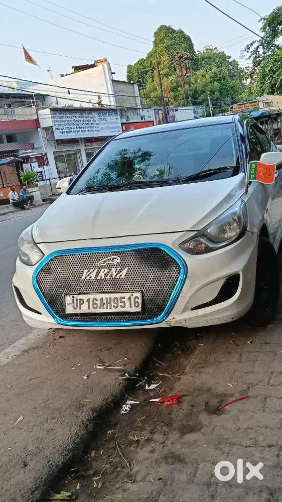 Hyundai Fluidic Verna 2012 Diesel 100255 Km Driven