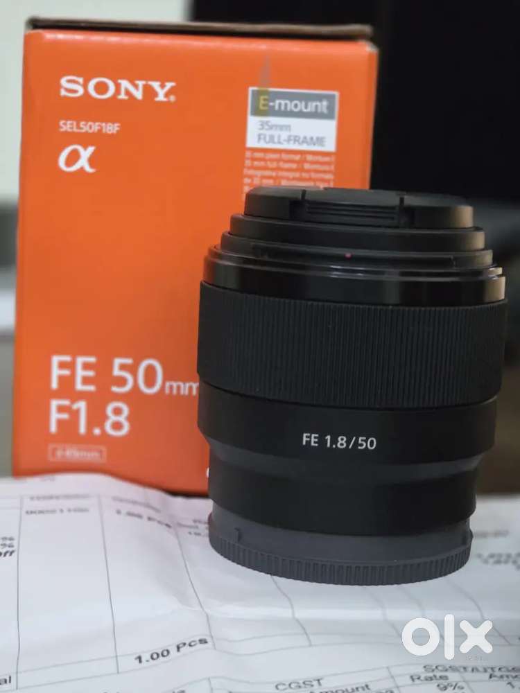SONY FE 50mm F1.8 Lens  E-Mount  Full Frame  Like New