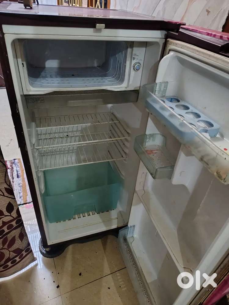 Samsung refrigerator in working condition