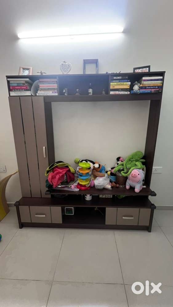 Tv Unit - can fir upto 55 inch
